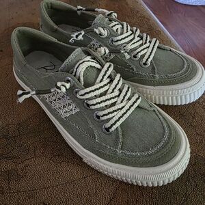 Blowfish Olive Green Canvas Flats